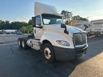 International LT625 Day Cab Truck - 430HP, 10 Speed Automatic