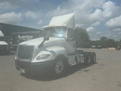 International LT625 Day Cab Truck - 430HP, 10 Speed Automatic