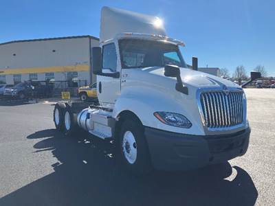 International LT625 Day Cab Truck - 430HP, 10 Speed Automatic