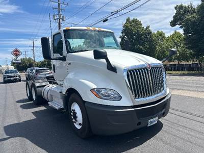 International LT625 Day Cab Truck - 430HP, 10 Speed Automatic