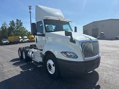International LT625 Day Cab Truck - 430HP, 10 Speed Automatic