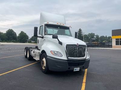 International LT625 Day Cab Truck - 430HP, 10 Speed Automatic