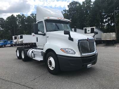 International LT625 Day Cab Truck - 430HP, 10 Speed Automatic