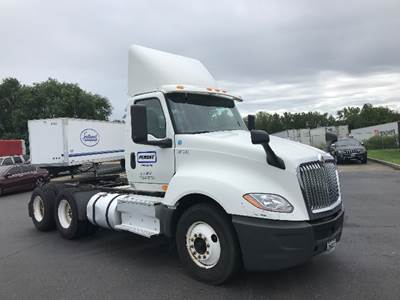International LT625 Day Cab Truck - 430HP, 10 Speed Automatic