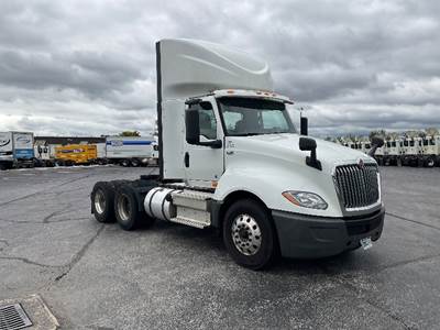 International LT625 Day Cab Truck - Cummins 430HP, 12 Speed Automatic
