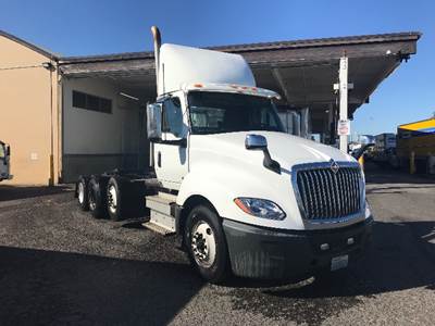 International LT625 Day Cab Truck - Cummins 450HP, 10 Speed Automatic