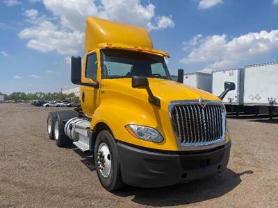 International LT625 Day Cab Truck - 430HP, 10 Speed Automatic