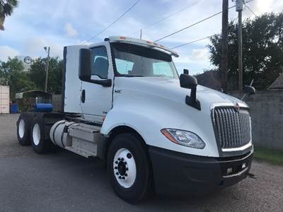 International LT625 Day Cab Truck - 430HP, 10 Speed Automatic