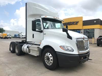 International LT625 Day Cab Truck - 430HP, 10 Speed Automatic