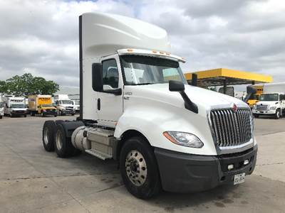 International LT625 Day Cab Truck - 430HP, 10 Speed Automatic