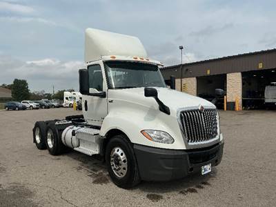 International LT625 Day Cab Truck - 430HP, 10 Speed Automatic
