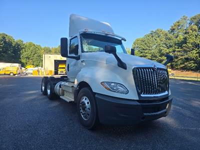 International LT625 Day Cab Truck - 430HP, 10 Speed Automatic