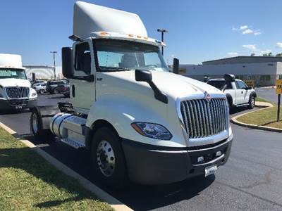 International LT625 Single Axle Day Cab Truck - Cummins 400HP, 10 Speed Automatic