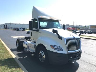 International LT625 Single Axle Day Cab Truck - Cummins 400HP, 10 Speed Automatic