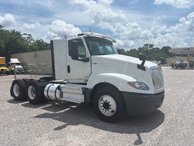 International LT625 Day Cab Truck - 430HP, 10 Speed Automatic