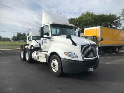 International LT625 Day Cab Truck - 430HP, 10 Speed Automatic