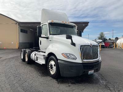 International LT625 Day Cab Truck - 430HP, 10 Speed Automatic