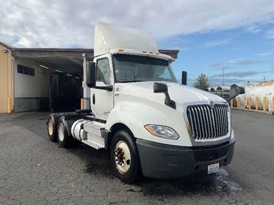 International LT625 Day Cab Truck - 430HP, 10 Speed Automatic