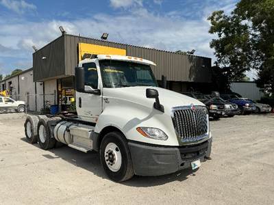International LT625 Day Cab Truck - 430HP, 12 Speed Automatic