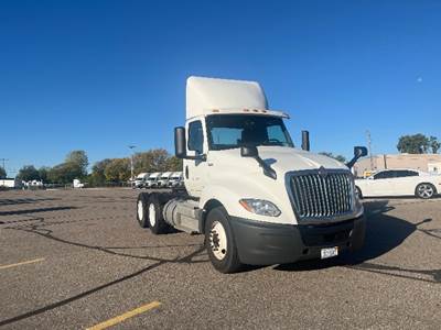 International LT625 Day Cab Truck - 430HP, 10 Speed Automatic