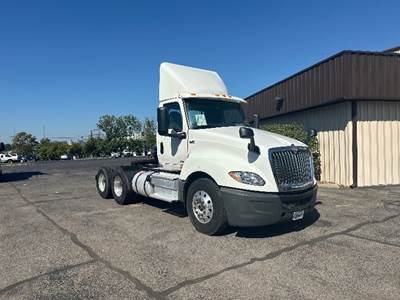 International LT625 Day Cab Truck - 430HP, 10 Speed Automatic