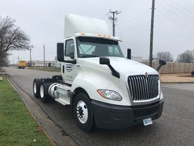 International LT625 Day Cab Truck - 430HP, 10 Speed Automatic