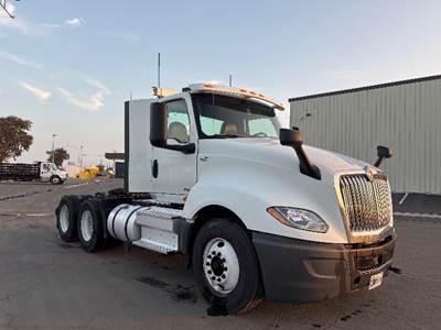 International LT625 Day Cab Truck - 430HP, 10 Speed Automatic