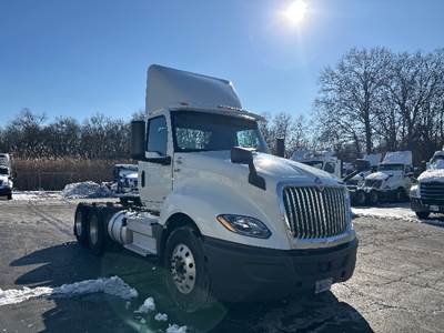 International LT625 Day Cab Truck - 430HP, 10 Speed Automatic