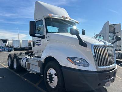 International LT625 Day Cab Truck - 430HP, 10 Speed Automatic