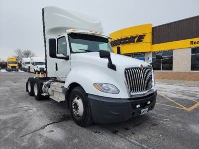 International LT625 Day Cab Truck - 430HP, 10 Speed Automatic