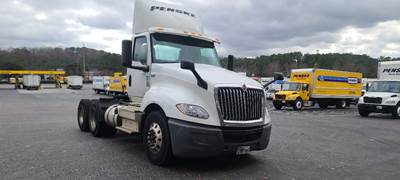 International LT625 Day Cab Truck - 430HP, 10 Speed Automatic