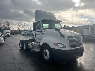 International LT625 Day Cab Truck - 430HP, 10 Speed Automatic