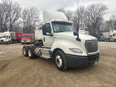 International LT625 Day Cab Truck - 430HP, 10 Speed Automatic