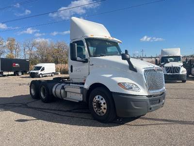 International LT625 Day Cab Truck - 430HP, 10 Speed Automatic