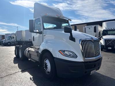 International LT625 Day Cab Truck - 430HP, 10 Speed Automatic