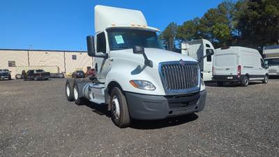 International LT625 Day Cab Truck - 430HP, 10 Speed Automatic