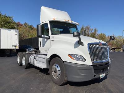 International LT625 Day Cab Truck - 430HP, 12 Speed Automatic