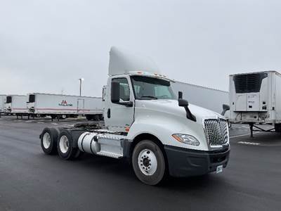 International LT625 Day Cab Truck - 430HP, 10 Speed Automatic