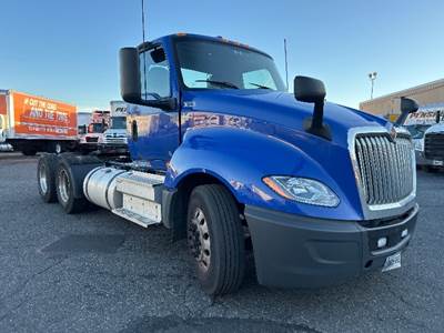 International LT625 Day Cab Truck - Cummins 430HP, 10 Speed Manual