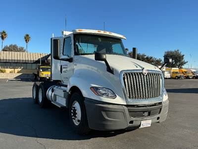 International LT625 Day Cab Truck - 430HP, 10 Speed Automatic