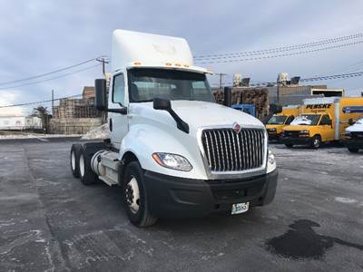 International LT625 Day Cab Truck - 430HP, 10 Speed Automatic