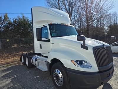 International LT625 Day Cab Truck