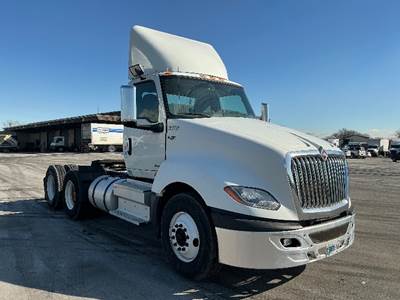 International LT625 Day Cab Truck - 450HP, 10 Speed Manual