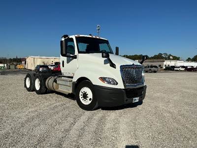 International LT625 Day Cab Truck - Cummins 450HP, 12 Speed Automatic