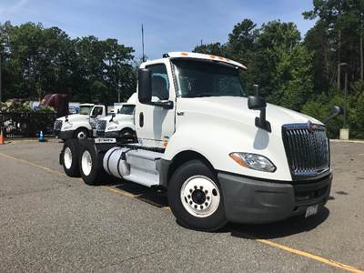 International LT625 Day Cab Truck - 430HP, 10 Speed Automatic