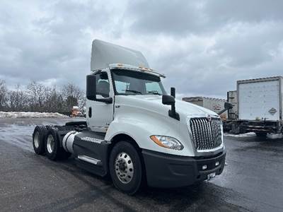 International LT625 Day Cab Truck - 430HP, 12 Speed Automatic