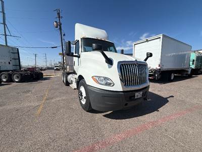 International LT625 Day Cab Truck - 430HP, 12 Speed Automatic