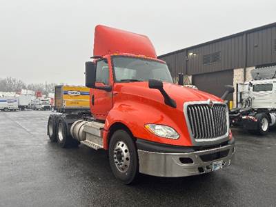 International LT625 Day Cab Truck - 430HP, 12 Speed Automatic