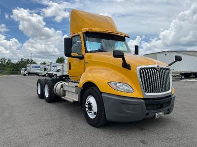 International LT625 Day Cab Truck - 430HP, 10 Speed Automatic