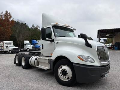 International LT625 Day Cab Truck - 430HP, 10 Speed Automatic